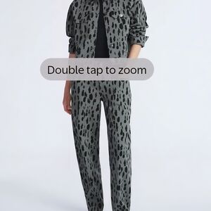 SCOOP Leopard Print Women's BARRELL  Leg Jeans SIZE 4